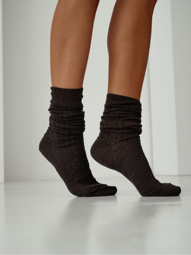 Térdzokni 1627-001 Milena barna - gyapjú, bordázott, nem nyomott szegélyű