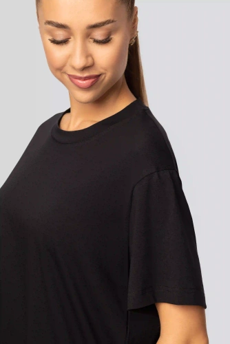 Urban fekete női pamut póló - Rövid ujjú, klasszikus szabású, divatos hasítékkal | Kiváló minőségű anyag, elasztikusság