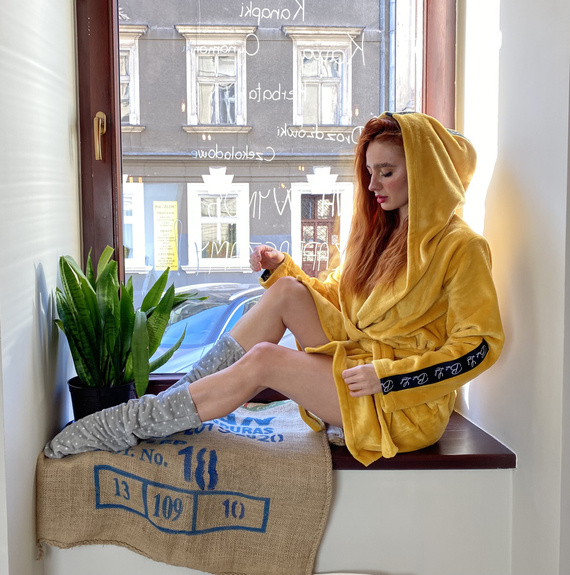 626 Abigail Női rövid női köntös Forex - méz