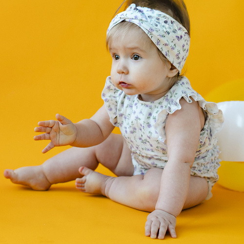 Meadow Body baba muszlin pántnélküli ekrü virágos Eevi | Könnyű és légies nyárra