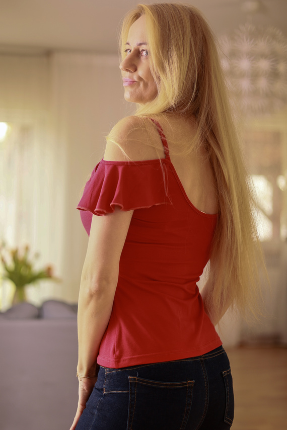 Vera Női blúz Mirale - nyitott váll, fodros, viszkóz - piros