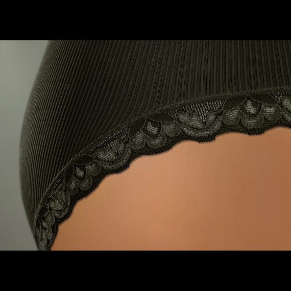 Sesto Senso 6108 női bugyi csipke varrás nélküli rugalmas kényelmes black