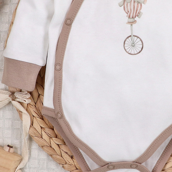 ABN-5582 Circus bébi borítékos bodysuit by Nini - 100% organikus pamut, nikkelmentes kötőelemek, Lengyelországban készült