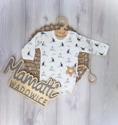 Mamatti BD16026 bababody 86 hajó mintával – pamut hosszú ujjú body