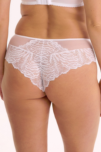 029 Marisa Gaia női bugyi - klasszikus, csipkével, kényelmes ekrü színű