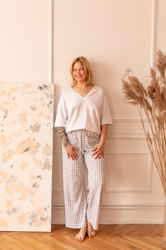 Női pizsama 38L Lidia Marija - 100% pamut, fehér-szürke karó